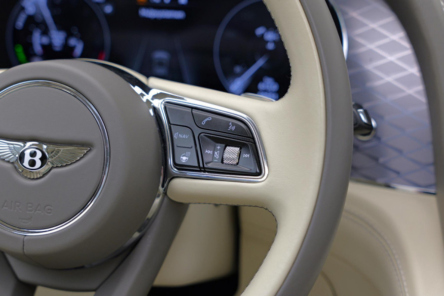 Bentley Bentayga 3.0 V6 Hybrid |Naim|Panorama|Carbon|BTW|