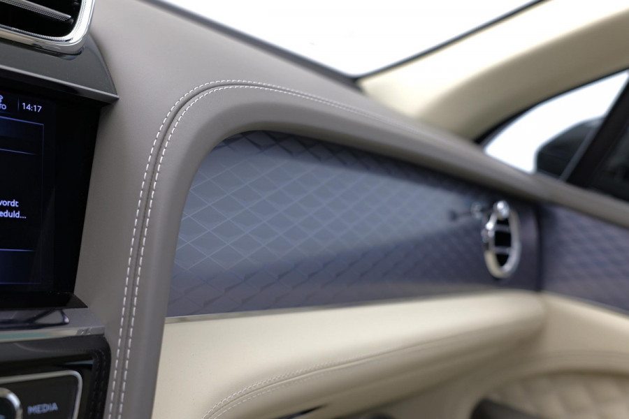 Bentley Bentayga 3.0 V6 Hybrid |Naim|Panorama|Carbon|BTW|