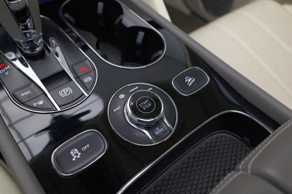 Bentley Bentayga 3.0 V6 Hybrid |Naim|Panorama|Carbon|BTW|