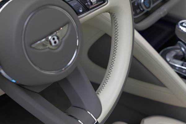 Bentley Bentayga 3.0 V6 Hybrid |Naim|Panorama|Carbon|BTW|