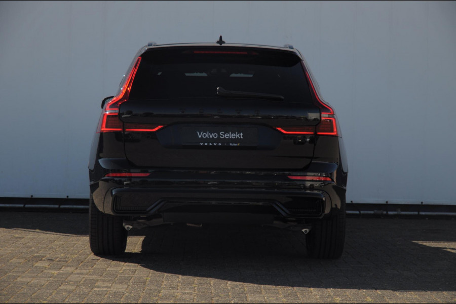 Volvo XC60 T8 455PK Automaat AWD Plus Black Edition / Adaptieve cruise control / BLIS / Panoramadak / Stoel - en stuurverwarming / Keyless entry / Elektrische stoelen / Parkeersensoren met 360 camera