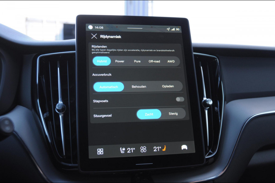 Volvo XC60 T8 455PK Automaat AWD Plus Black Edition / Adaptieve cruise control / BLIS / Panoramadak / Stoel - en stuurverwarming / Keyless entry / Elektrische stoelen / Parkeersensoren met 360 camera
