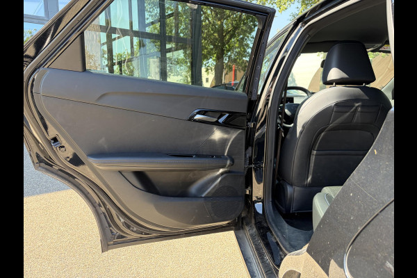 MG Mg4 electric Luxury 64 kWh LONG RANGE | SOH 97% | 15.000KM | 360° CAMERA | STOEL & STUURVERWARMING | 7 JAAR MG GARANTIE T/M 07-2031 | ELEKTRISCHE STOEL | DODEHOEK SENSOR | ADAPTIVE CRUISE CONTROL|