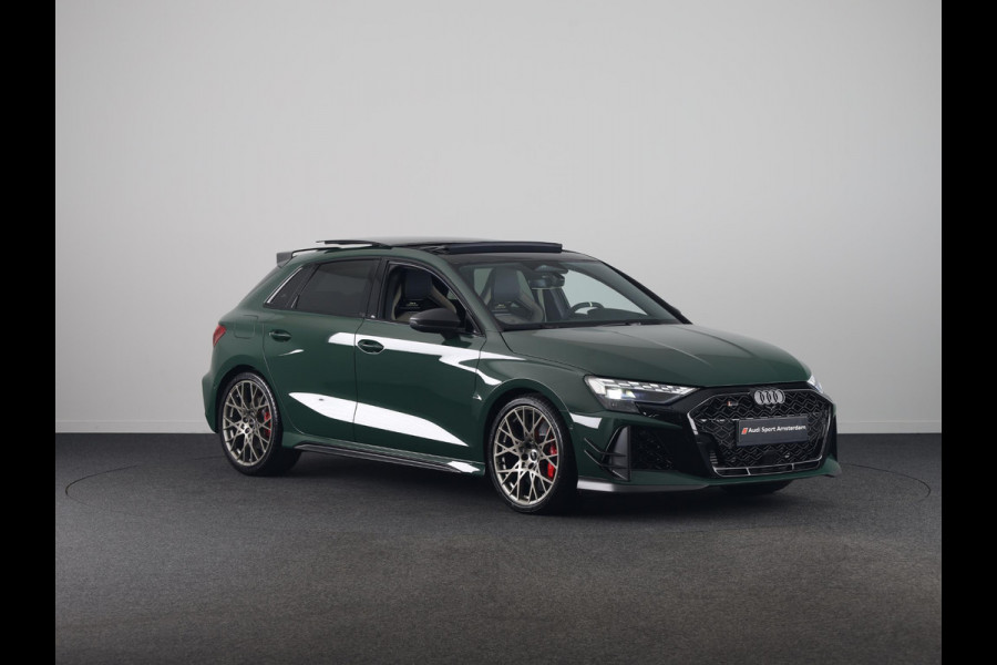 Audi RS 3 SPORTBACK Competition Limited 2.5 FSI 295 kW / 400 PK SB | 586 / 750  gelimiteerde oplage | Audi Exclusive Malachite Green | Panoramadak | Sonos | HUD |