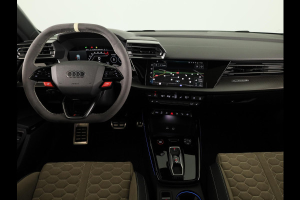 Audi RS 3 SPORTBACK Competition Limited 2.5 FSI 295 kW / 400 PK SB | 586 / 750  gelimiteerde oplage | Audi Exclusive Malachite Green | Panoramadak | Sonos | HUD |