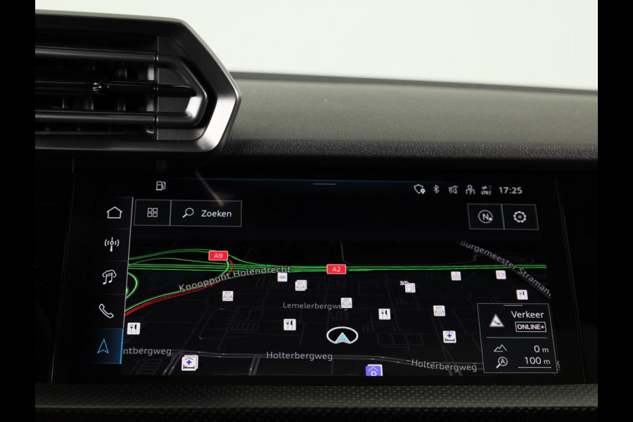 Audi RS 3 SPORTBACK Competition Limited 2.5 FSI 295 kW / 400 PK SB | 586 / 750  gelimiteerde oplage | Audi Exclusive Malachite Green | Panoramadak | Sonos | HUD |
