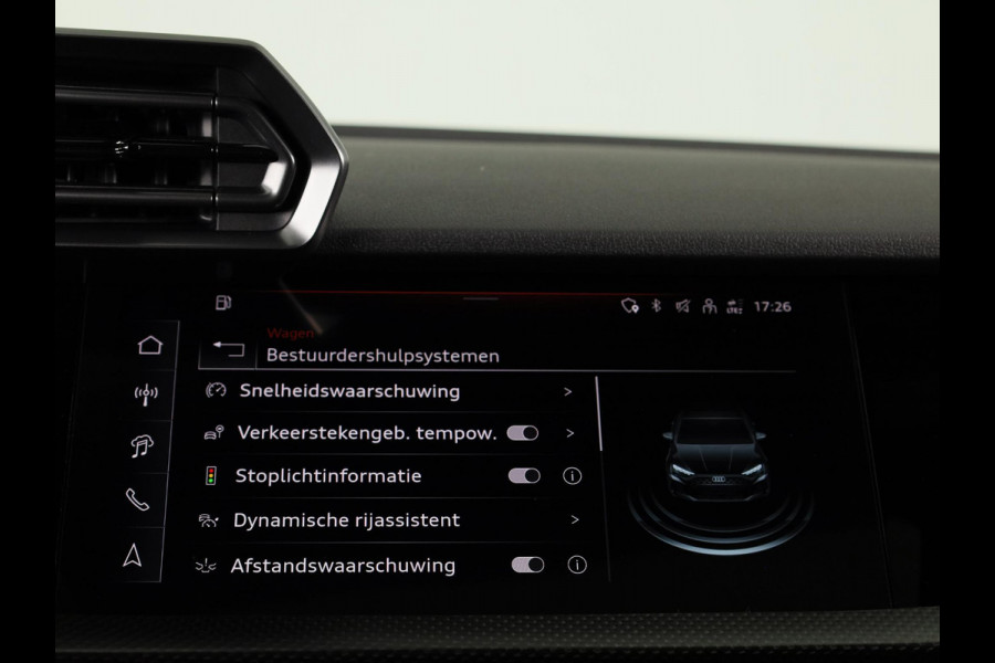 Audi RS 3 SPORTBACK Competition Limited 2.5 FSI 295 kW / 400 PK SB | 586 / 750  gelimiteerde oplage | Audi Exclusive Malachite Green | Panoramadak | Sonos | HUD |