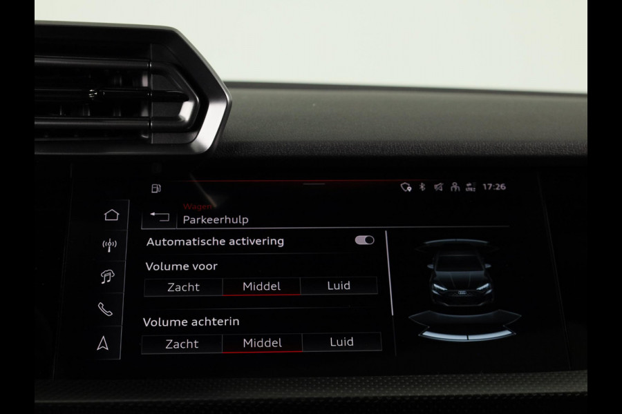 Audi RS 3 SPORTBACK Competition Limited 2.5 FSI 295 kW / 400 PK SB | 586 / 750  gelimiteerde oplage | Audi Exclusive Malachite Green | Panoramadak | Sonos | HUD |