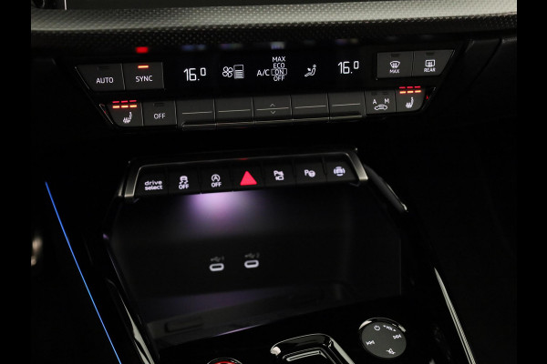 Audi RS 3 SPORTBACK Competition Limited 2.5 FSI 295 kW / 400 PK SB | 586 / 750  gelimiteerde oplage | Audi Exclusive Malachite Green | Panoramadak | Sonos | HUD |
