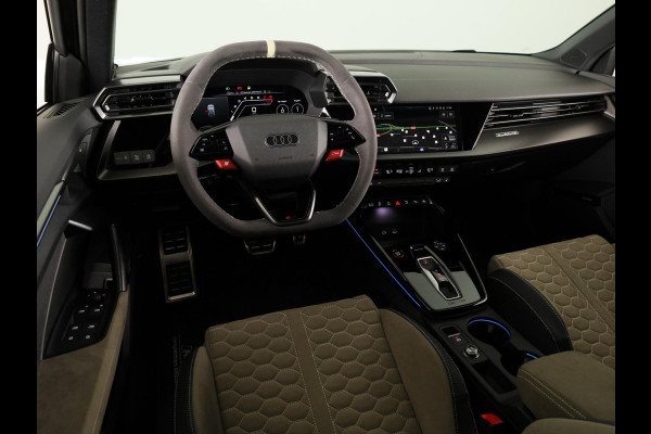 Audi RS 3 SPORTBACK Competition Limited 2.5 FSI 295 kW / 400 PK SB | 586 / 750  gelimiteerde oplage | Audi Exclusive Malachite Green | Panoramadak | Sonos | HUD |