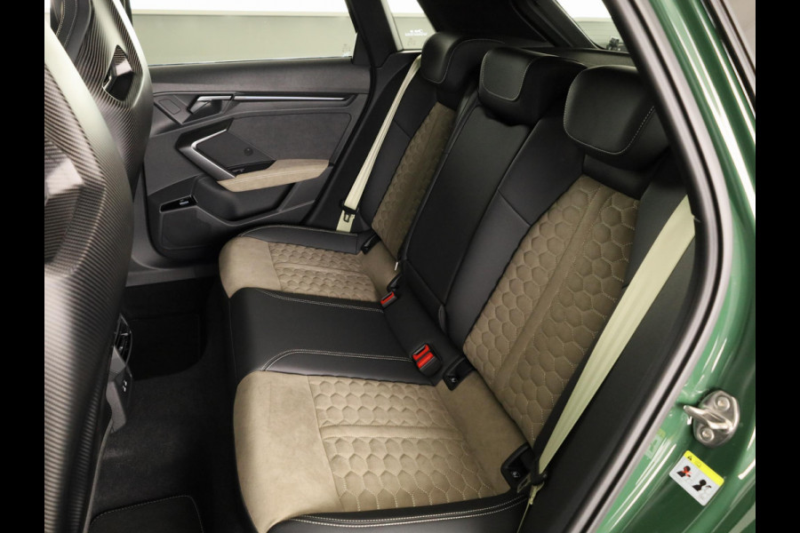 Audi RS 3 SPORTBACK Competition Limited 2.5 FSI 295 kW / 400 PK SB | 586 / 750  gelimiteerde oplage | Audi Exclusive Malachite Green | Panoramadak | Sonos | HUD |