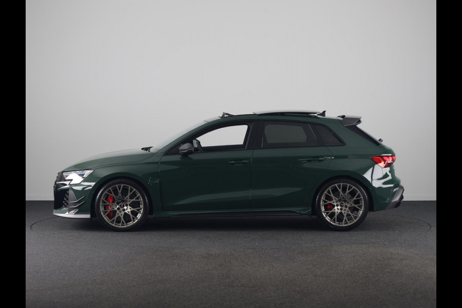 Audi RS 3 SPORTBACK Competition Limited 2.5 FSI 295 kW / 400 PK SB | 586 / 750  gelimiteerde oplage | Audi Exclusive Malachite Green | Panoramadak | Sonos | HUD |