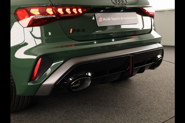 Audi RS 3 SPORTBACK Competition Limited 2.5 FSI 295 kW / 400 PK SB | 586 / 750  gelimiteerde oplage | Audi Exclusive Malachite Green | Panoramadak | Sonos | HUD |