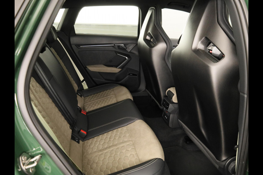 Audi RS 3 SPORTBACK Competition Limited 2.5 FSI 295 kW / 400 PK SB | 586 / 750  gelimiteerde oplage | Audi Exclusive Malachite Green | Panoramadak | Sonos | HUD |