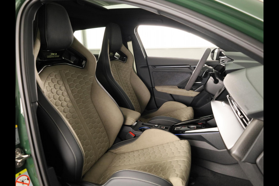 Audi RS 3 SPORTBACK Competition Limited 2.5 FSI 295 kW / 400 PK SB | 586 / 750  gelimiteerde oplage | Audi Exclusive Malachite Green | Panoramadak | Sonos | HUD |