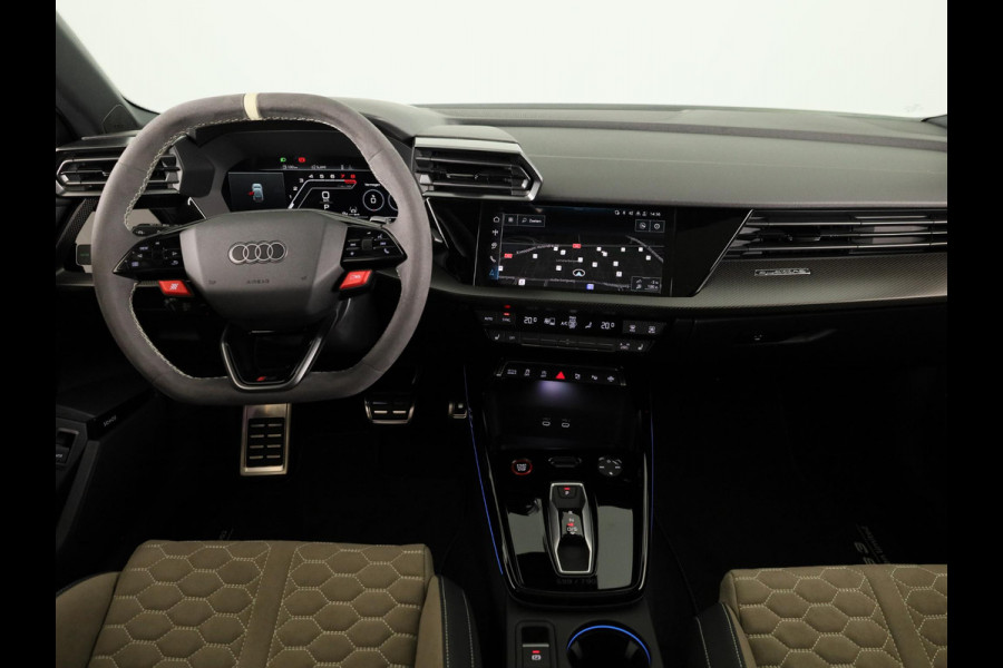Audi RS3 Sportback Competition Limited 2.5 TFSI 295 kW / 400 PK SB | 599 / 750  gelimiteerde oplage | Audi Exclusive Matte Gletsjerwit | Panoramadak | Sonos | HUD |