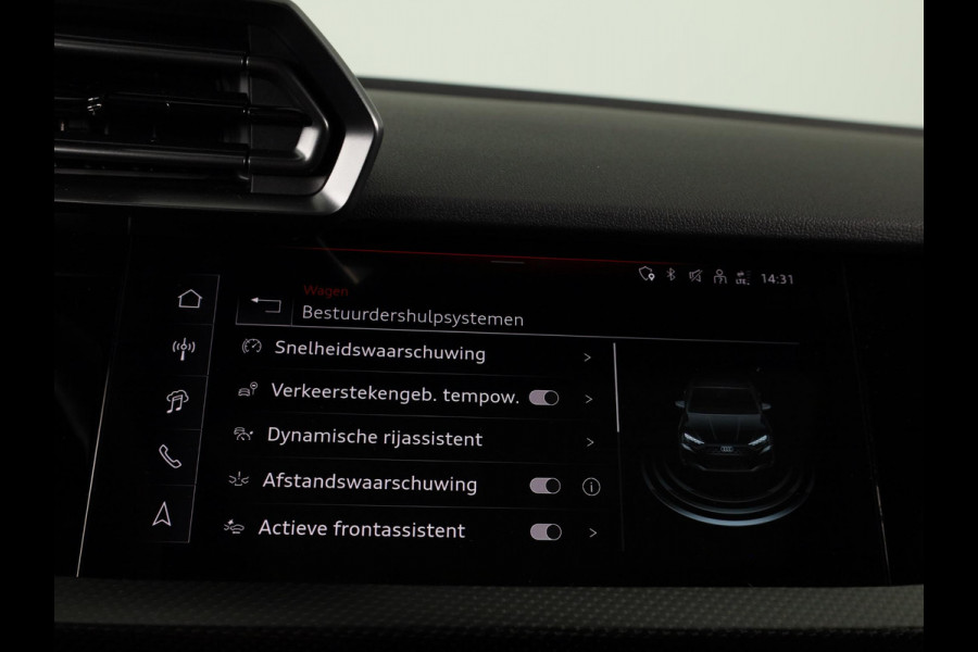 Audi RS3 Sportback Competition Limited 2.5 TFSI 295 kW / 400 PK SB | 599 / 750  gelimiteerde oplage | Audi Exclusive Matte Gletsjerwit | Panoramadak | Sonos | HUD |