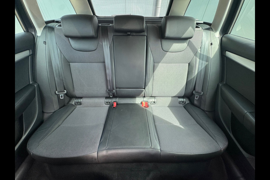 Škoda Octavia Combi 1.0 TSI Business * Parkeersensoren * Navigatie * Stoelverwarming *