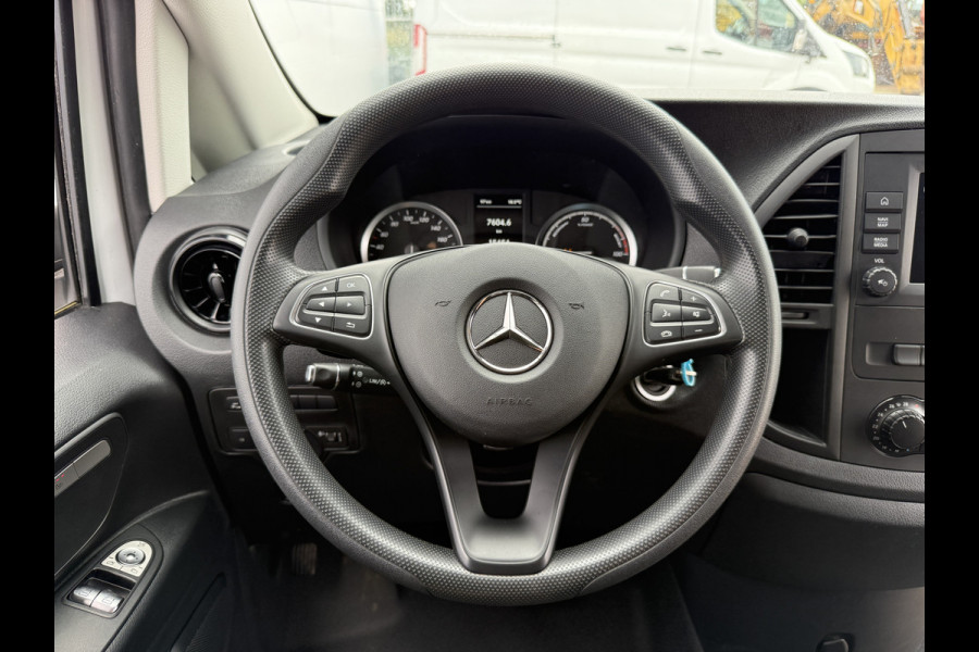 Mercedes-Benz eVito 112 66kWh L2 Elektrisch 96,3% (SOH) 280km WLTP Climate Control Cruise Control Carplay Camera Stoelverwarming Parkeersensoren