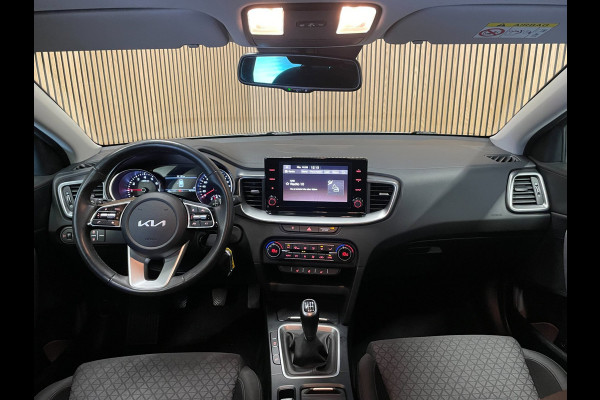 Kia Ceed 1.0 T-GDi DynamicLine|TREKHAAK|APPLE CARPLAY, ANDROID AUTO|STOEL-,STUURVERWARMING|CAMERA|CRUISE,CLIMATE|1E EIG.|INCL.BTW|