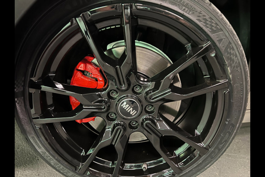 MINI Cabrio 2.0 Cooper S JCW 18'' JCW-STOELEN/NAVI/H-UP/H-KARDON/CAM/DAB/CARPLAY///