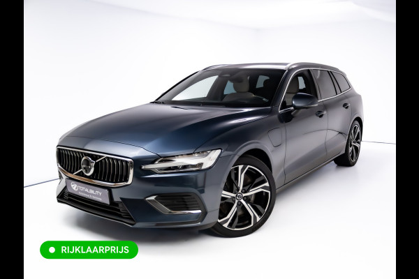 Volvo V60 2.0 T8 Plug-in hybrid AWD Ultimate Bright | Bowers & Wilkins | Panorama dak | Trekhaak | Stoel- Stuur en achterbankverw. | Head-up, Pilot assist, Elec. achterklep, 360 Camera, Electrische stoelen met geheugen