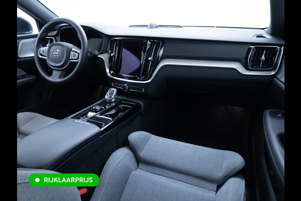 Volvo V60 2.0 T8 Plug-in hybrid AWD Ultimate Bright | Bowers & Wilkins | Panorama dak | Trekhaak | Stoel- Stuur en achterbankverw. | Head-up, Pilot assist, Elec. achterklep, 360 Camera, Electrische stoelen met geheugen