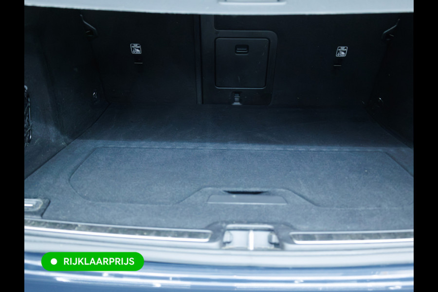Volvo V60 2.0 T8 Plug-in hybrid AWD Ultimate Bright | Bowers & Wilkins | Panorama dak | Trekhaak | Stoel- Stuur en achterbankverw. | Head-up, Pilot assist, Elec. achterklep, 360 Camera, Electrische stoelen met geheugen