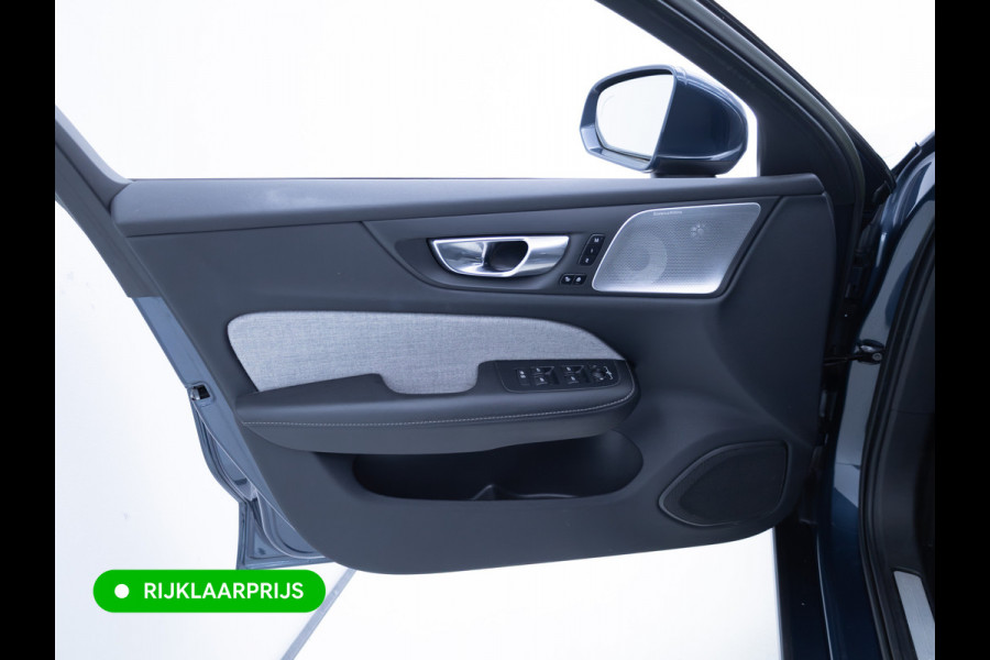 Volvo V60 2.0 T8 Plug-in hybrid AWD Ultimate Bright | Bowers & Wilkins | Panorama dak | Trekhaak | Stoel- Stuur en achterbankverw. | Head-up, Pilot assist, Elec. achterklep, 360 Camera, Electrische stoelen met geheugen