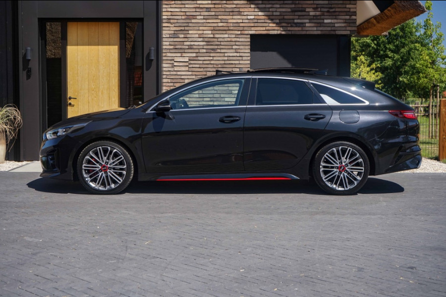 Kia ProCeed GT 1.6 T-GDI DCT/Pano/JBL/Memory/ACC/204PK