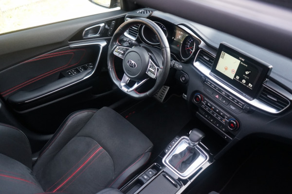 Kia ProCeed GT 1.6 T-GDI DCT/Pano/JBL/Memory/ACC/204PK