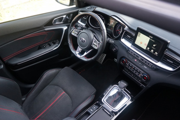 Kia ProCeed GT 1.6 T-GDI DCT/Pano/JBL/Memory/ACC/204PK