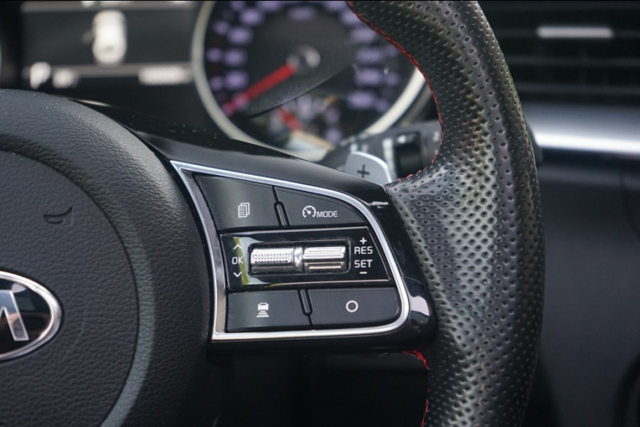 Kia ProCeed GT 1.6 T-GDI DCT/Pano/JBL/Memory/ACC/204PK