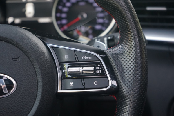 Kia ProCeed GT 1.6 T-GDI DCT/Pano/JBL/Memory/ACC/204PK