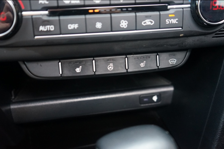 Kia ProCeed GT 1.6 T-GDI DCT/Pano/JBL/Memory/ACC/204PK