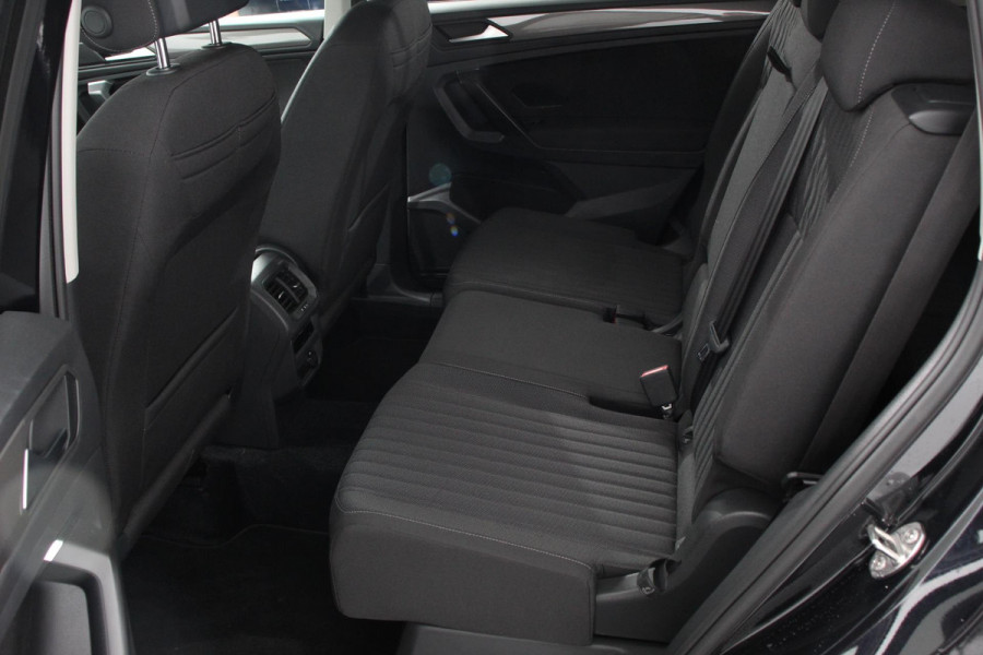 Volkswagen Tiguan Allspace 1.5 TSI 150pk DSG Life 7p. Navigatie Climate Control Trekhaak afneembaar Elektrische bedienbare achterklep Adaptieve Cruise Control Extra Getint Glas