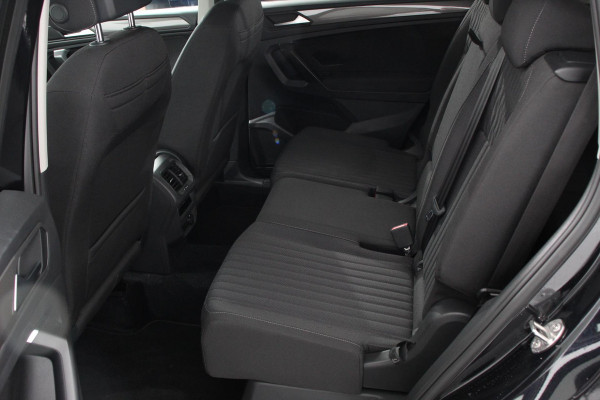 Volkswagen Tiguan Allspace 1.5 TSI 150pk DSG Life 7p. Navigatie Climate Control Trekhaak afneembaar Elektrische bedienbare achterklep Adaptieve Cruise Control Extra Getint Glas