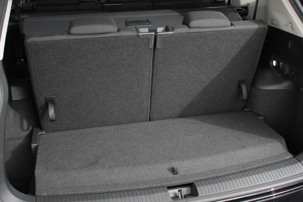 Volkswagen Tiguan Allspace 1.5 TSI 150pk DSG Life 7p. Navigatie Climate Control Trekhaak afneembaar Elektrische bedienbare achterklep Adaptieve Cruise Control Extra Getint Glas