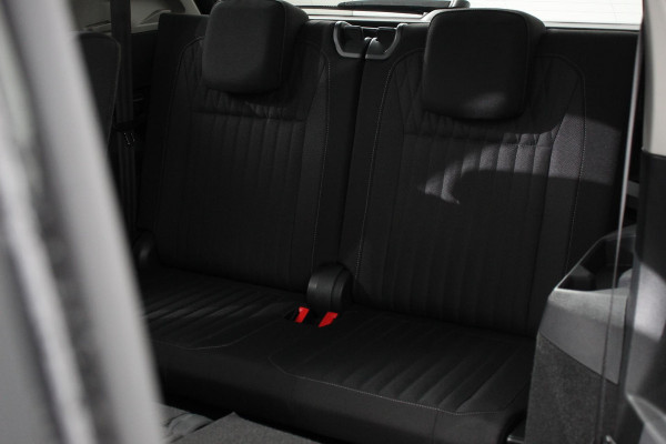 Volkswagen Tiguan Allspace 1.5 TSI 150pk DSG Life 7p. Navigatie Climate Control Trekhaak afneembaar Elektrische bedienbare achterklep Adaptieve Cruise Control Extra Getint Glas
