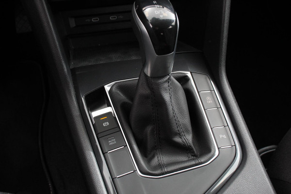 Volkswagen Tiguan Allspace 1.5 TSI 150pk DSG Life 7p. Navigatie Climate Control Trekhaak afneembaar Elektrische bedienbare achterklep Adaptieve Cruise Control Extra Getint Glas