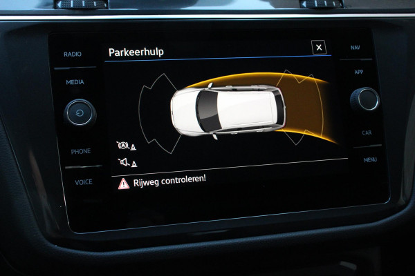 Volkswagen Tiguan Allspace 1.5 TSI 150pk DSG Life 7p. Navigatie Climate Control Trekhaak afneembaar Elektrische bedienbare achterklep Adaptieve Cruise Control Extra Getint Glas