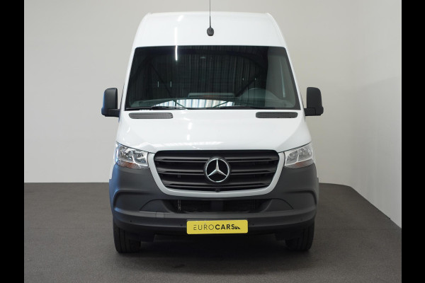 Mercedes-Benz Sprinter 315 CDI Automaat L2H2 PRO Airco MBUX Navigatie Adaptive Cruise Control Leder PDC VA + Camera Trekhaak 3500kg Comfortstoel