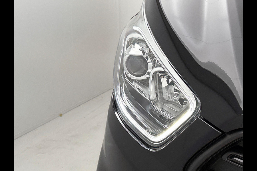 Ford Transit Custom 300 2.0 TDCI L2H1 Trend Automaat Airco Navigatie Cruisecontrol Camera Parkeersensoren Trekhaak