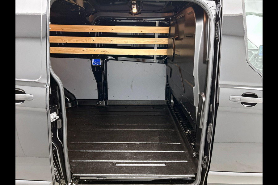Ford Transit Custom 300 2.0 TDCI L2H1 Trend Automaat Airco Navigatie Cruisecontrol Camera Parkeersensoren Trekhaak