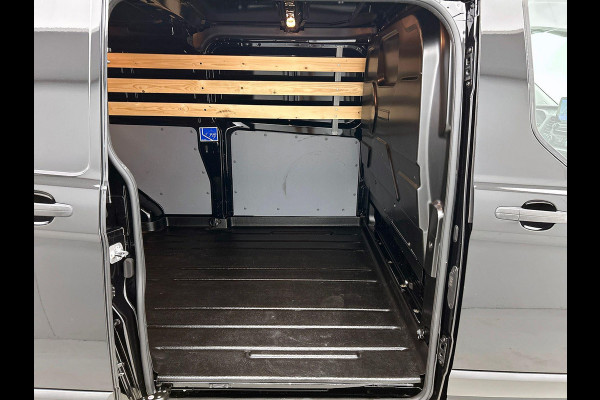 Ford Transit Custom 300 2.0 TDCI L2H1 Trend Automaat Airco Navigatie Cruisecontrol Camera Parkeersensoren Trekhaak