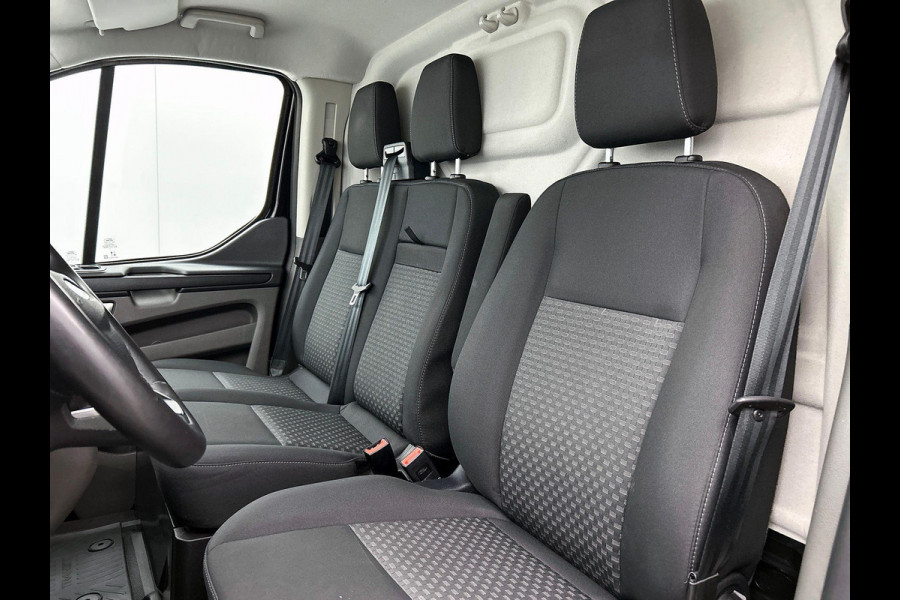 Ford Transit Custom 300 2.0 TDCI L2H1 Trend Automaat Airco Navigatie Cruisecontrol Camera Parkeersensoren Trekhaak
