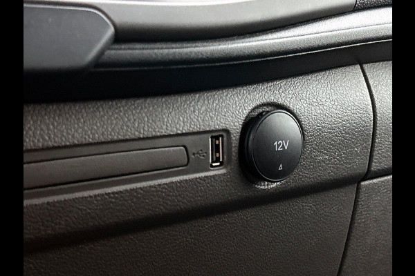 Ford Transit Custom 300 2.0 TDCI L2H1 Trend Automaat Airco Navigatie Cruisecontrol Camera Parkeersensoren Trekhaak