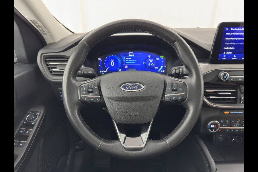 Ford Kuga 2.5 PHEV Titanium (Plug-in) (INCL-BTW) *DIGI-COCKPIT | ADAPTIVE-CRUISE | BLINDSPOT | PARK-PILOT | CAMERA | NAVI-FULLMAP | HEATED-COMFORTSEATS | ECC | CARPLAY | PDC | DAB | LANE-ASSIST | TOWBAR | 18''ALU*