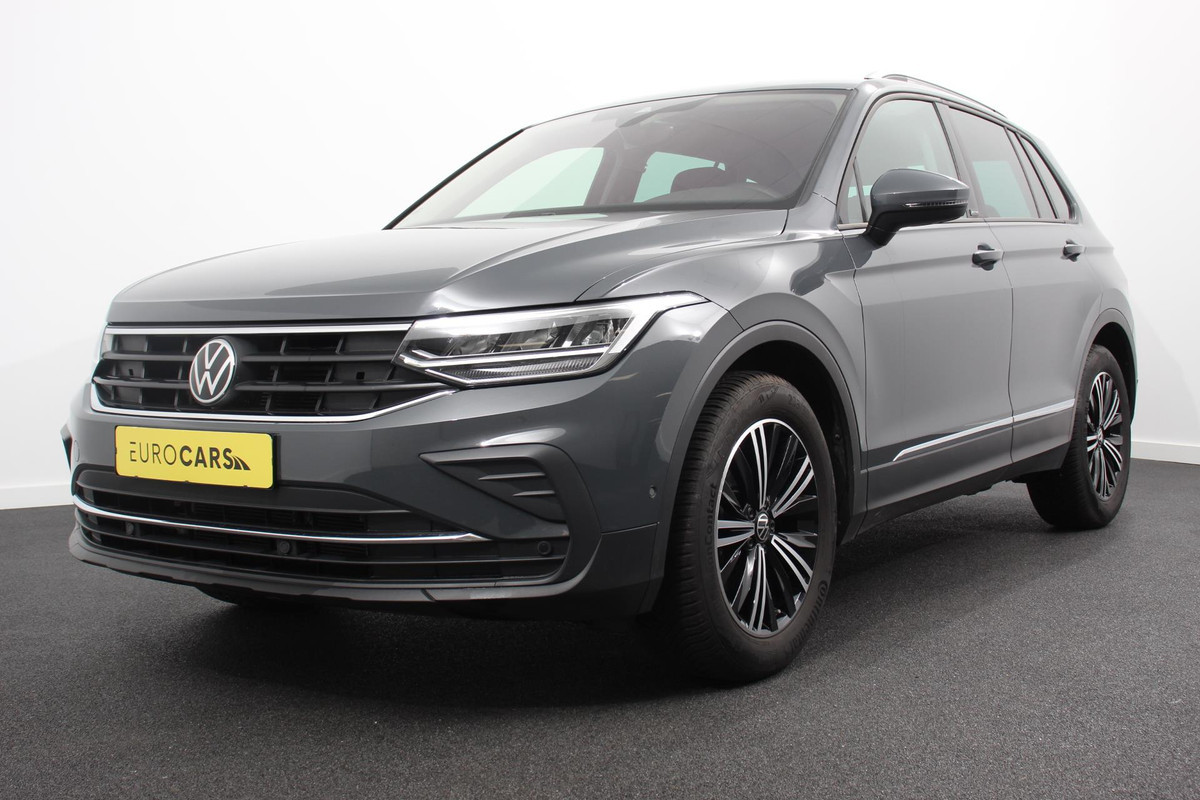 Volkswagen Tiguan 1.5 TSI DSG Active Navigatie Climate Control Adaptive Cruise Camera Control Led Dab Stoelverwarming Lichtmetalen Velgen