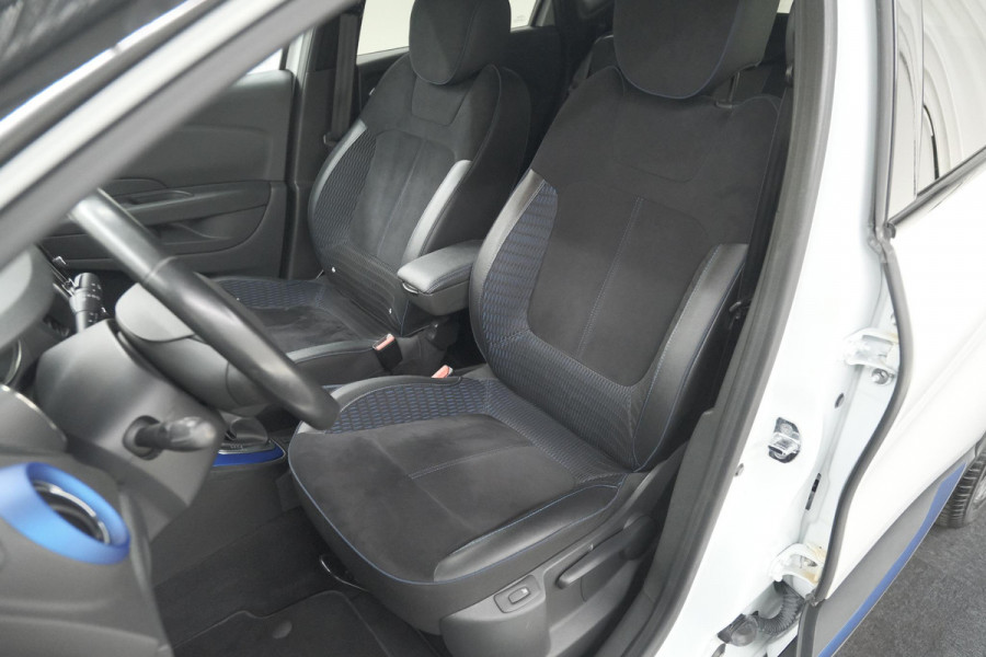 Renault Captur TCe 150 EDC S-Version | Trekhaak| Camera | Dodehoekdetectie | Navigatie